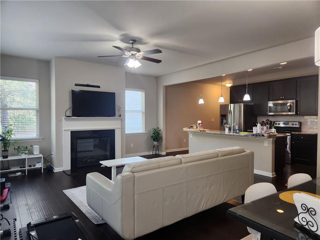 Building Photo - 3090 Cedar Glade Ln NE