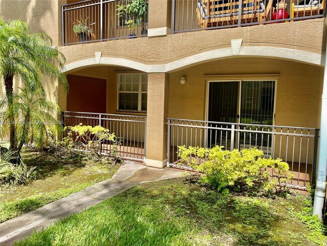 Building Photo - 215 SW 117th Terrace