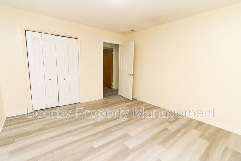 Building Photo - 7833 Basswood Ln