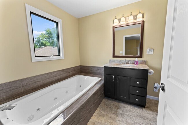 Building Photo - 25678 W Long Beach Dr