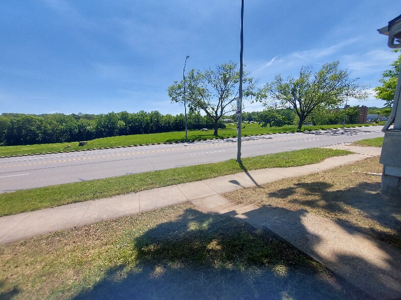 Building Photo - 4644 Agnes Ave