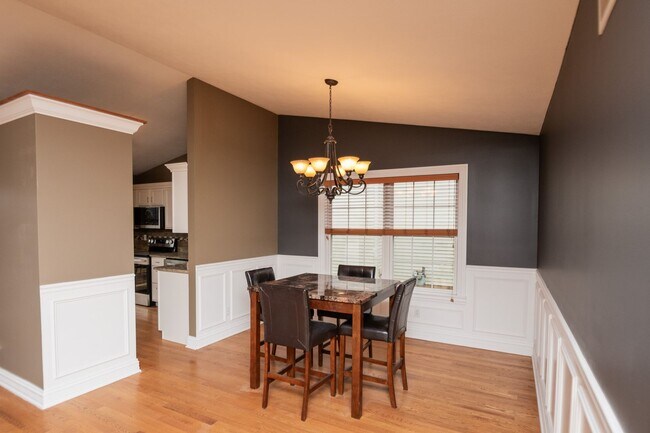 Building Photo - 405 Galway Dr