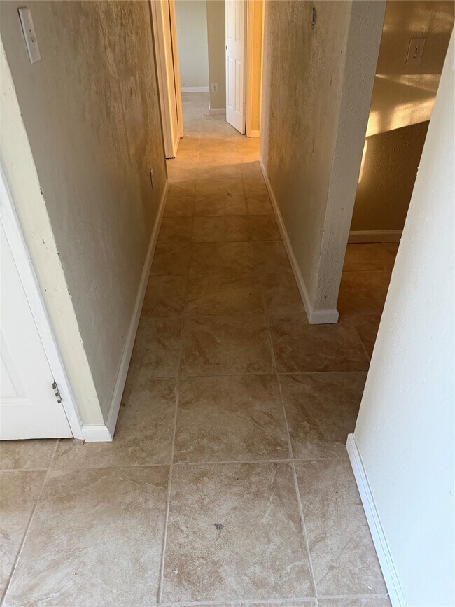 Building Photo - 4915 Porter Ridge Dr