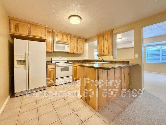 Building Photo - 4772 W 9070 S