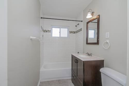 Building Photo - 368 N Biermann Ave