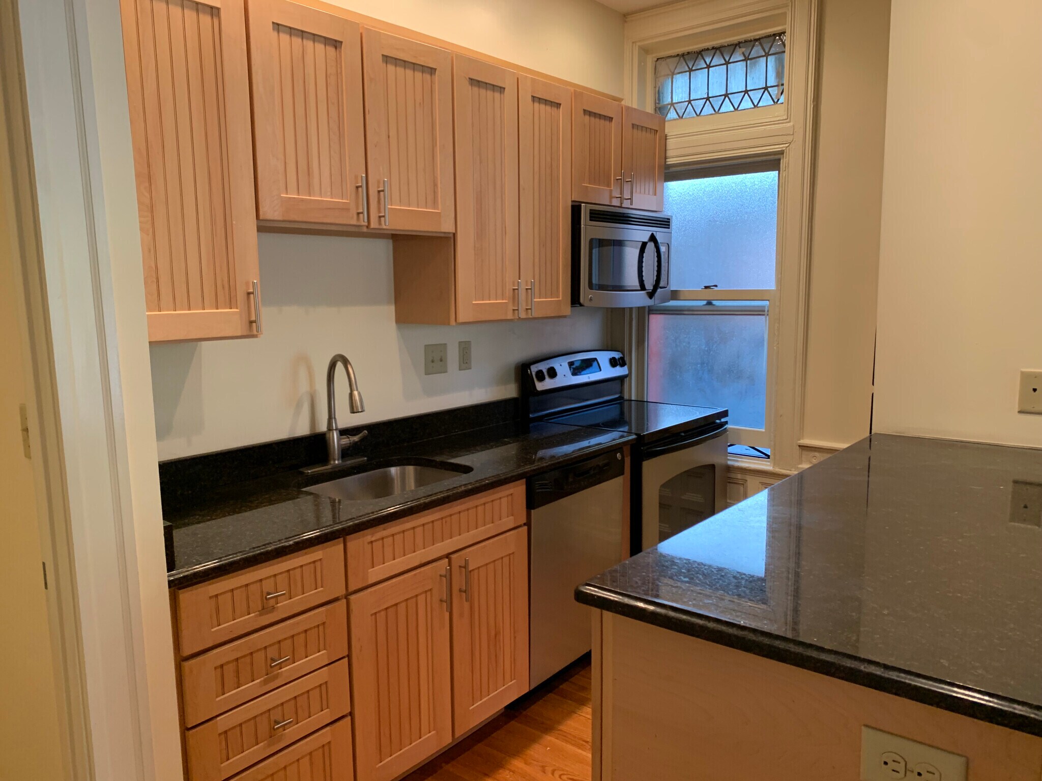 Building Photo - 195 Commonwealth Ave