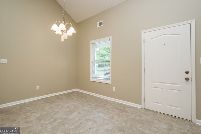 Building Photo - 4980 Wolfcreek View