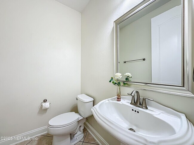Building Photo - 346 Hefferon Dr