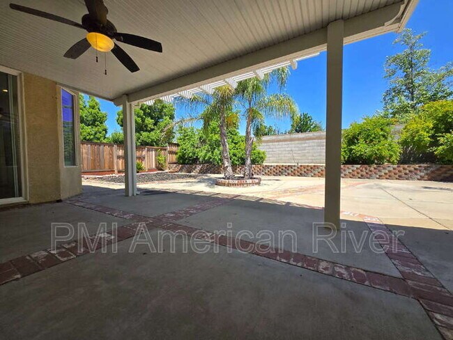 Building Photo - 10071 Wyatt Ranch Way