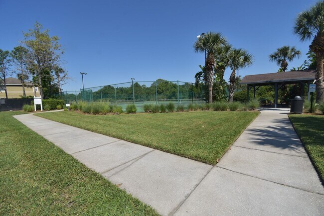 Building Photo - 4 Bed/3.5 Bath, Pool and Waterfront home, ...