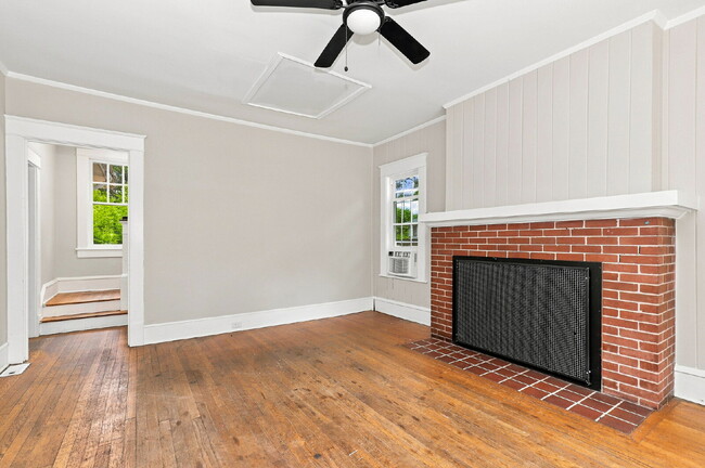 Building Photo - 1602 Walker Ave