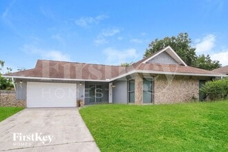 Building Photo - 409 Seville Ave