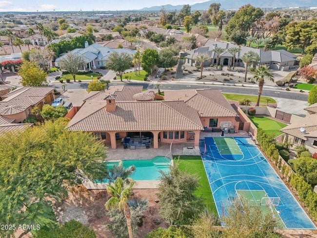 Building Photo - 351 N Cloverfield Cir