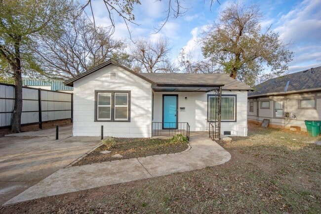 Building Photo - 1013 NW 45th St