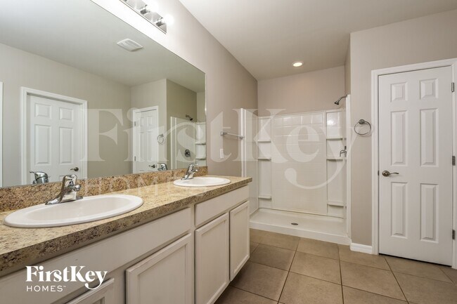 Building Photo - 2235 NW 6th Terrace