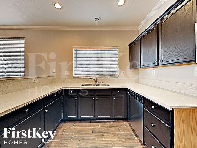 Building Photo - 4714 English Lavender Ave