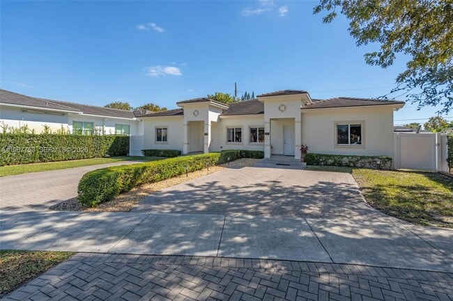 Building Photo - 1515 SW 65th Pl