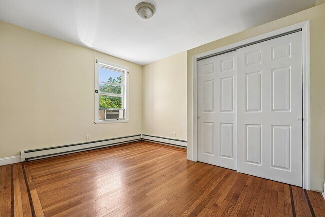 Building Photo - 310 Palisade Ave