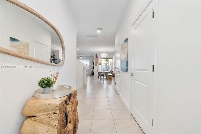 Building Photo - 1827 Sandpiper Pointe Pl