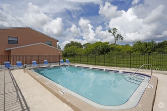 Building Photo - Sawgrass