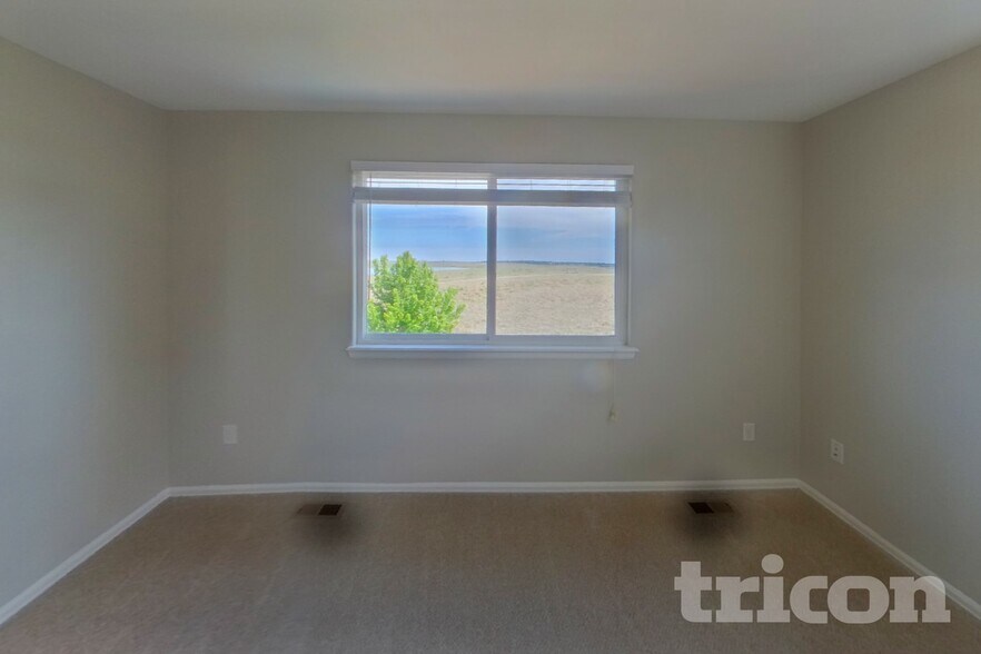Building Photo - 6227 San Mateo Dr