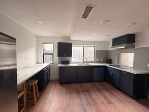 Building Photo - 3424 Natomas Park