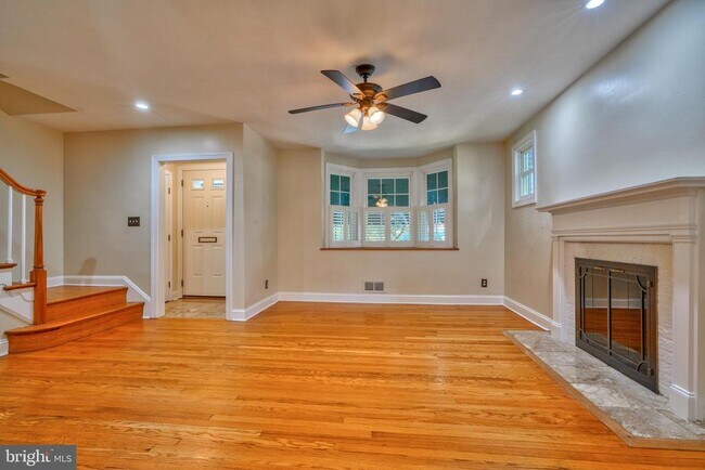 Building Photo - 6473 Blenheim Rd