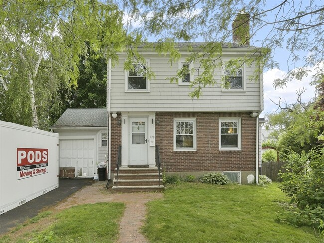 Primary Photo - 128 Parsons St