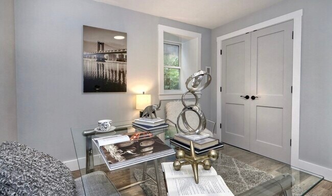 Building Photo - 15 W Bellflower St