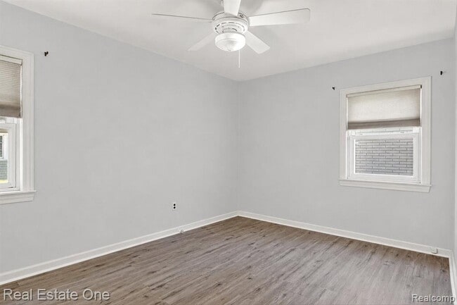 Building Photo - 7420 Drexel St