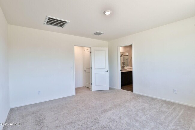 Building Photo - 25847 W Winston Dr