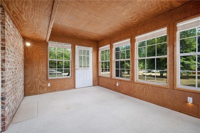Building Photo - Nice 3 bedroom 2 bath home in North Fayetteville