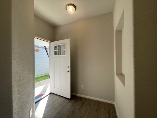 Building Photo - 156 Camelot Pl Ct