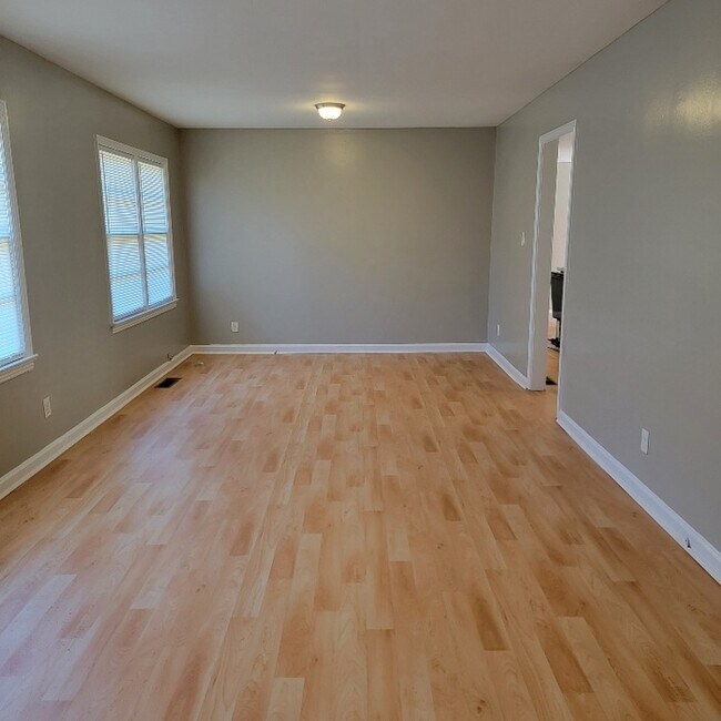 SECTION 8 2628 2nd St NW Center Point AL 35215 Apartment