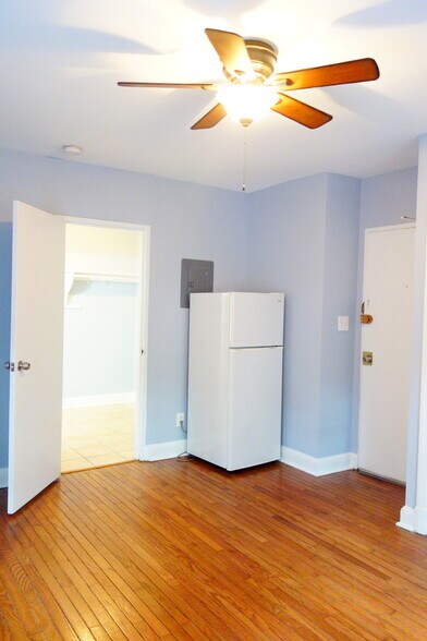 Building Photo - 311 Domer Ave