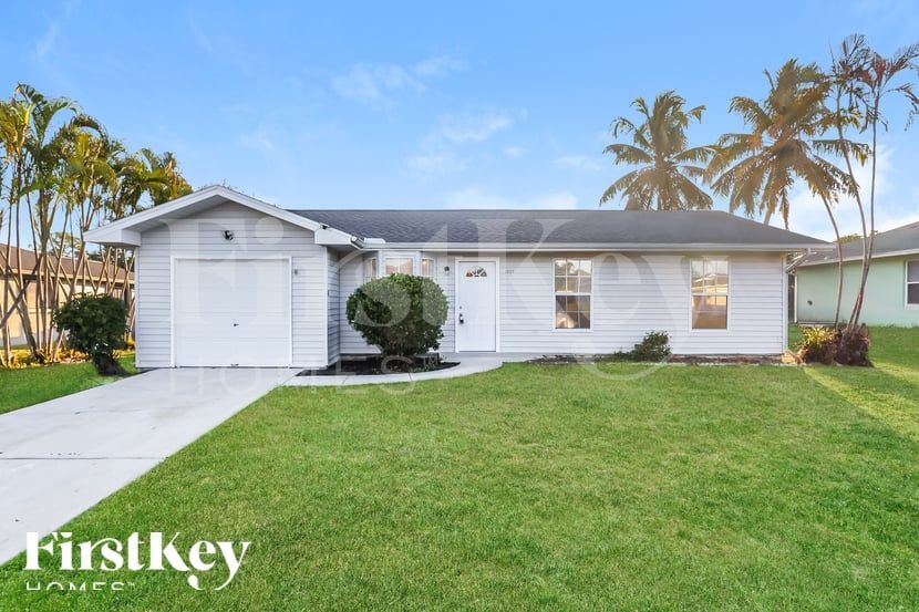 Primary Photo - 18525 Sebring Rd