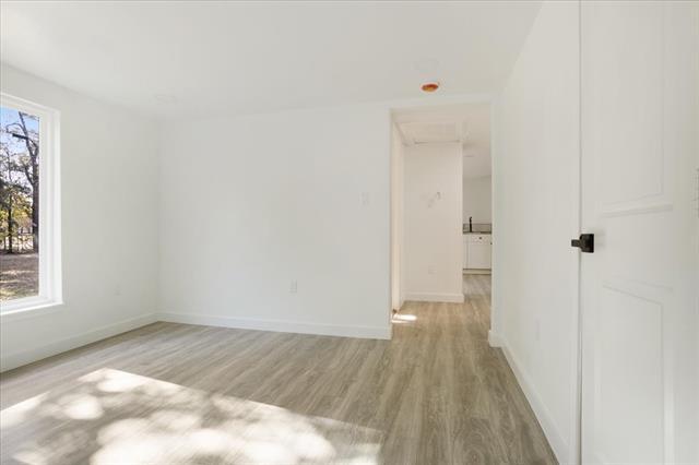 Building Photo - 450 Hickory St