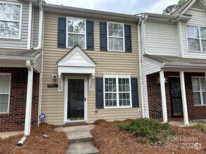 Building Photo - 5171 Ficus Tree Ln
