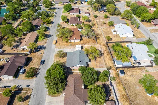 Building Photo - 106 Rawhide Trail