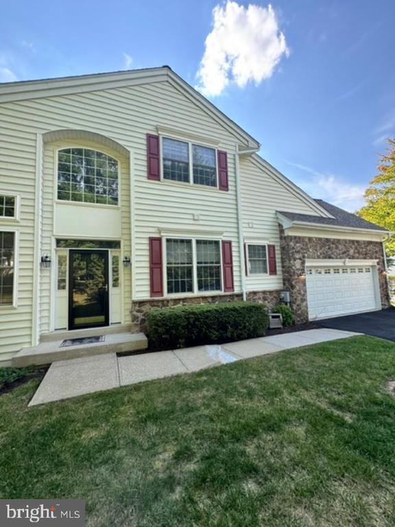Building Photo - 122 Whiteland Hills Cir