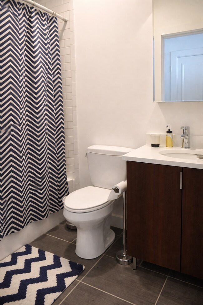 Building Photo - 15 Marney St