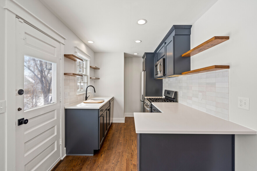 Building Photo - 5527 Linden St