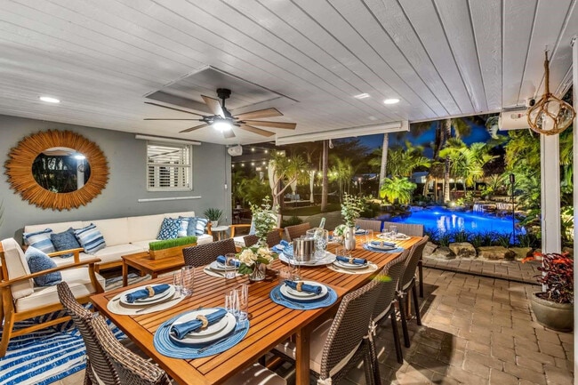 Building Photo - 2004 NE 17th Way