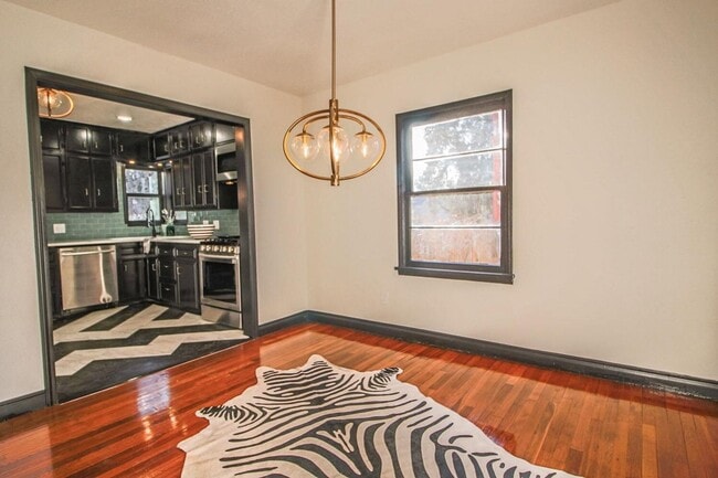 Building Photo - PRE LEASING for fall 2026! 4/2 in heart of Lubbock!