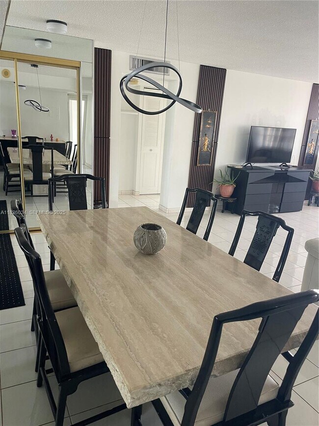 Building Photo - 251 174th St