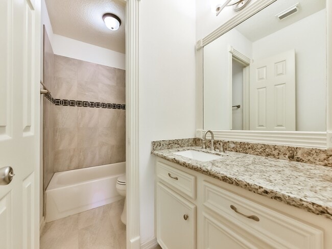 Building Photo - 166 E Capstone Cir