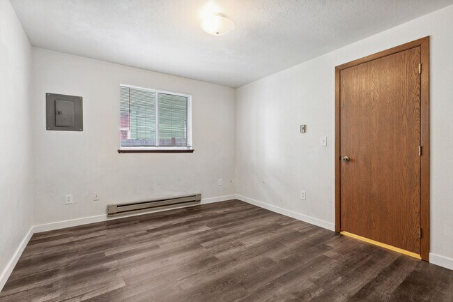 Portable AC unit available - 1316 Garfield Ave