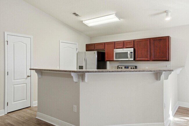 Building Photo - 8105 Nalo Creek Loop