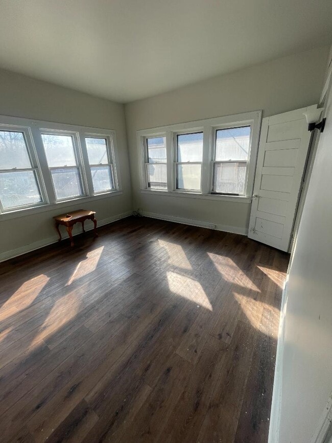 Building Photo - 2160 Glenwood Ave