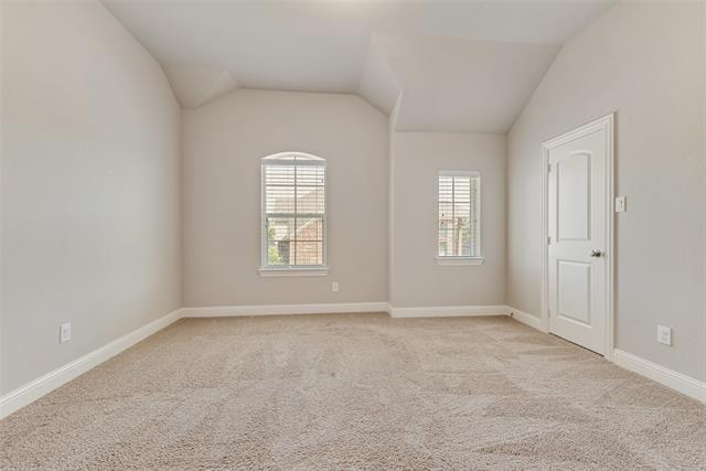 Building Photo - 4037 Hawthorne Dr